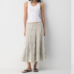 Brand new Aritzia linen skirt